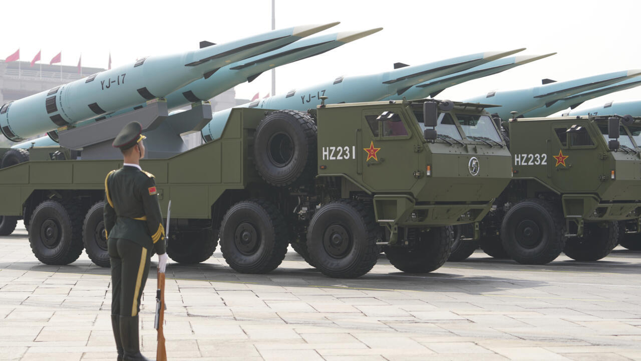 La Chine affiche sa puissance militaire avec un essai de missile intercontinental et inquiète ses voisins