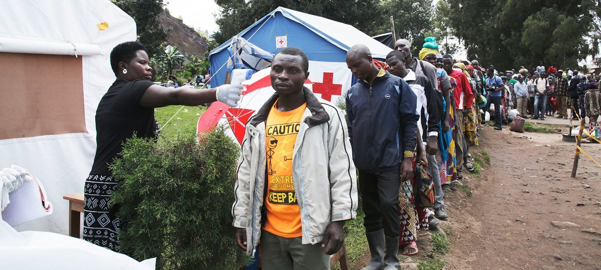 Ebola : l'Ouganda entame le compte à rebours vers la fin de l'épidémie, tandis que la RDC reste sous forte pression