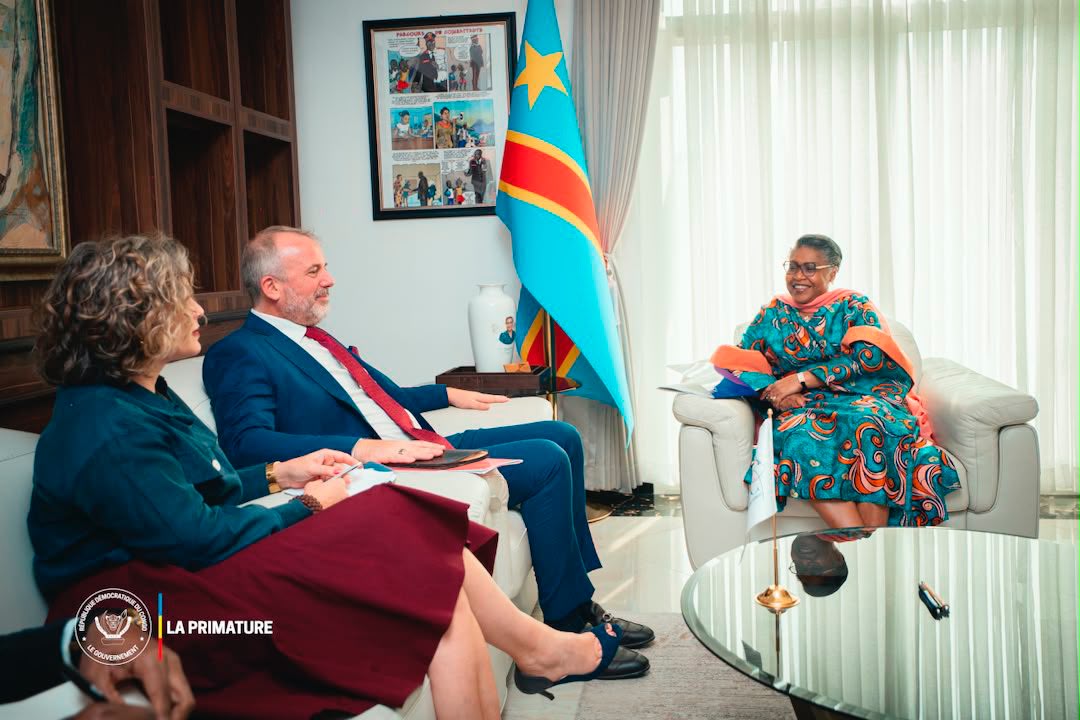 RDC : Judith Suminwa salue le partenariat avec la Croix-Rouge lors des adieux de François Moreillon