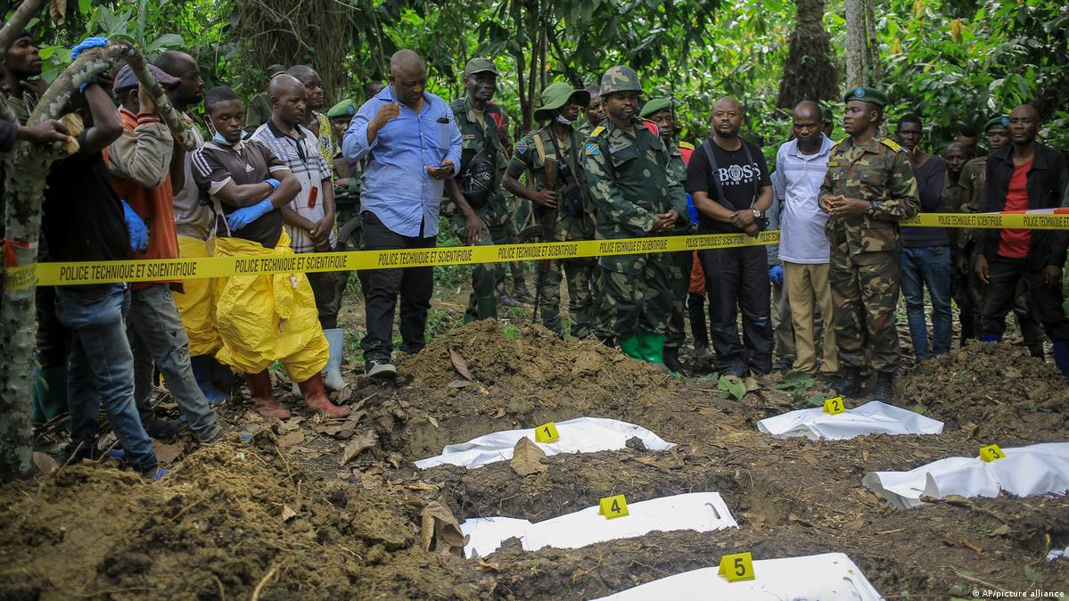 RDC : onze fosses communes découvertes au Sud-Kivu, les tensions sécuritaires persistent dans l’Est