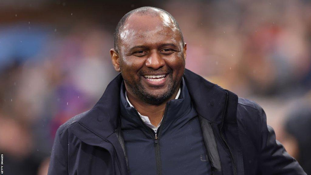 Sénégal : Patrick Vieira prend les commandes des Lions, un choix ambitieux sous pression